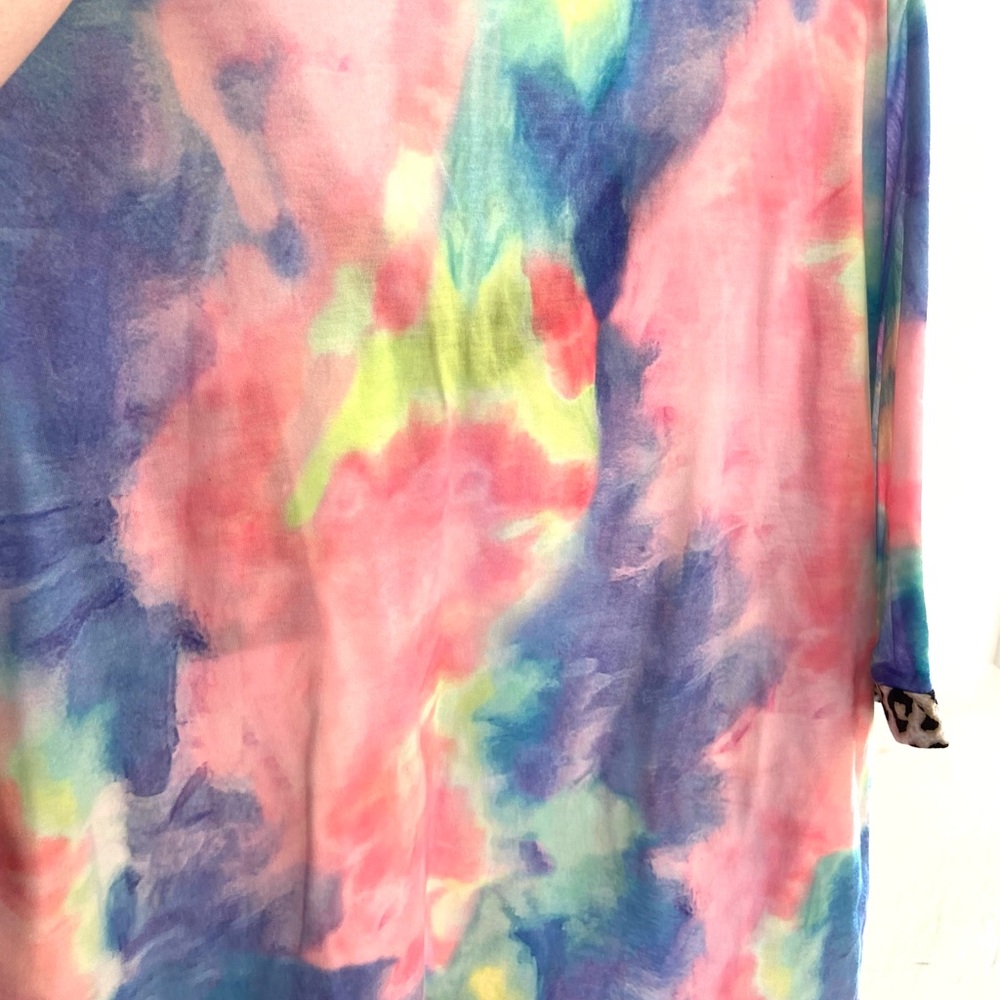 Colorful Top - Picture 2 of 3